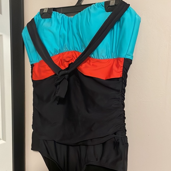 One Piece Swim suit -Size 12 - Picture 2 of 8